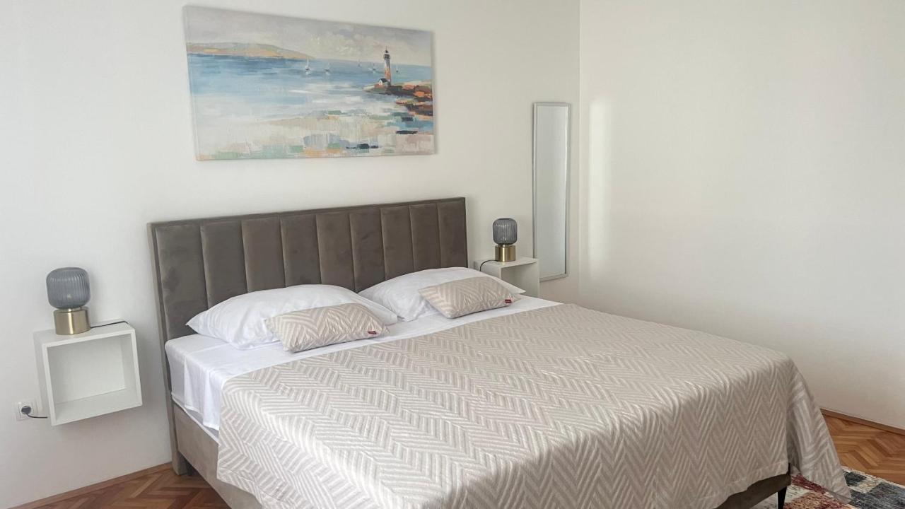 Apartments Javorska Kaštela Екстериор снимка