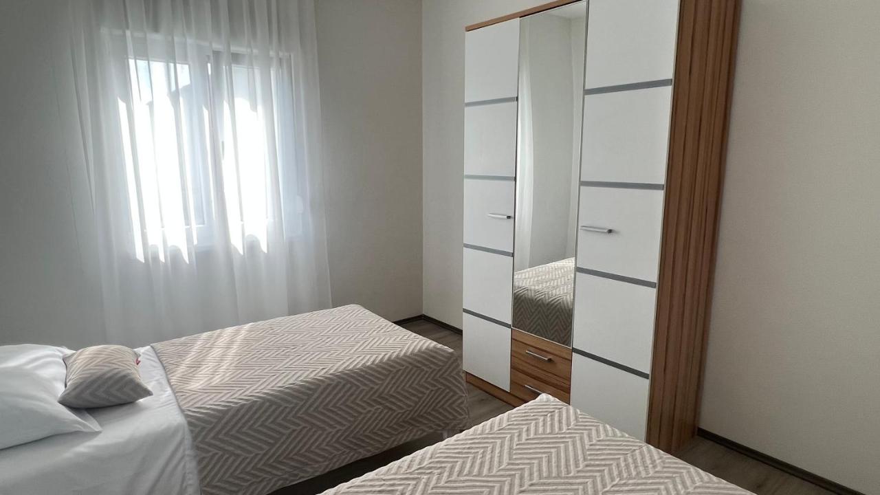 Apartments Javorska Kaštela Екстериор снимка